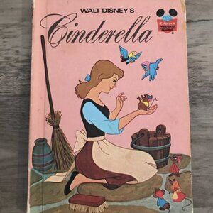 Vintage 1974 Walt Disney’s Cinderella Wonderful World Of Reading Hardback Book